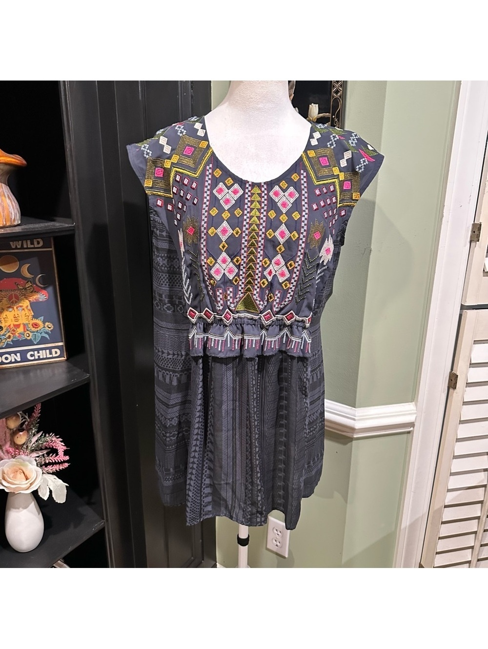 One September Embroidered Cap Sleeve Tunic Top Navy Charcoal Size MP